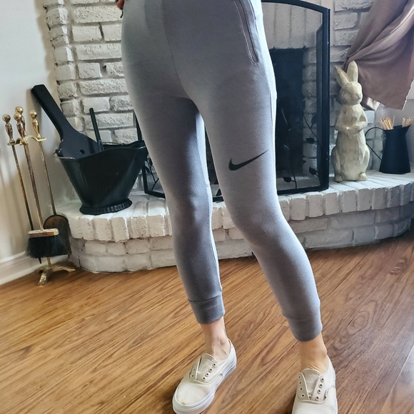 Nike Pro Activewear Pants - Picture 2 of 6